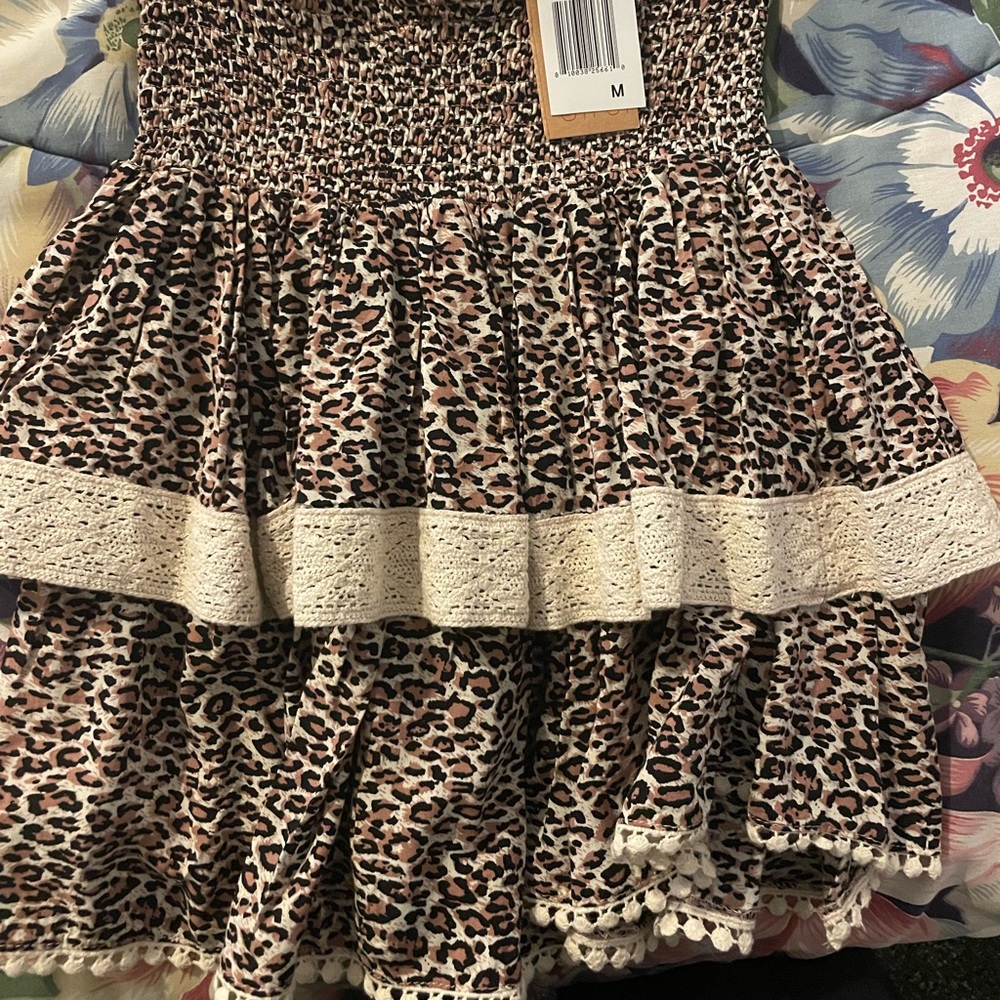Surf gypsy leopard mini skirt, size M, NWT!